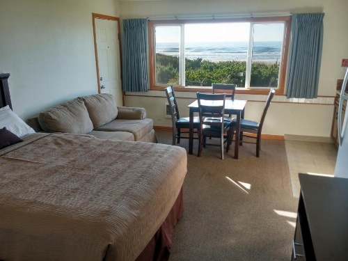 Silver Sands image 9